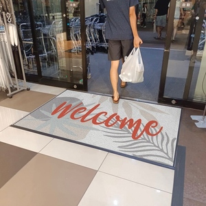 Tapis d'entrée commercial épaissi anti-dérapant et anti-décoloration avec logo <span class=keywords><strong>immobilier</strong></span> pour hall de réception et entrée de bâtiment commercial - Product Image 5