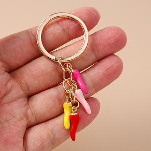 Llavero Creativo y Colorido con Forma de Chile Verde y Rojo, Mini Llavero de Verdura Cornicello, Llaveros Italianos, Colgantes para Bolsos - Product Image 3