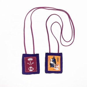 Rosario Collar de Cuerda con Escapulario Católico de Lana Morada para Bendición y Protección - Product Image 1