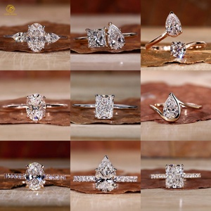 Anello con Diamante Ovale Certificato IGI da 1CT-5CT VVS1 VS2, Anello in Argento e Oro 18K Massiccio per Fidanzamento e Matrimonio, per Donne e Uomini - Product Image 2