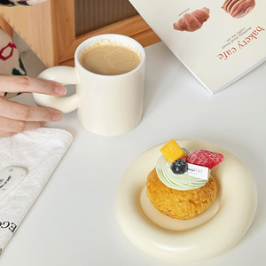 Ensemble de tasses en céramique Cute Sense Milk Fufu 300 ml, design de dessin animé avec plateau, passe au lave-vaisselle, tasse à café pour le thé de l'après-midi au bureau - Product Image 4