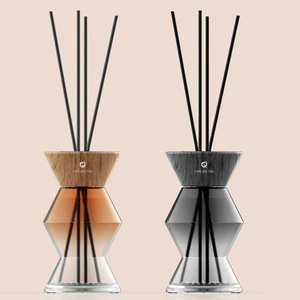 <b>Reed</b> <b>Diffuser</b> Set Irregular Glass Design Long Lasting Aroma For Living Room Bathroom Bedroom - Product Image 2