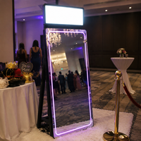 2026 New Metal Magic Mirror Photo Booth Layar Sentuh Selfie Booth untuk Sewa Acara Pesta Pernikahan dengan Dukungan Printer