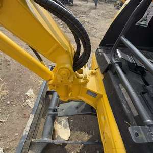 Mini-excavatrice Komatsu de 2 tonnes PC20MR, moteur Cummins, godet de 0,08 m, travaux de terrassement de parcs industriels, travaux de terrassement de pipelines, entretien paysager - Product Image 2