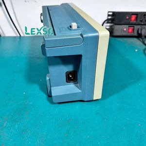 Osciloscopio Digital Tektronix Tds220 de 2 Canales y 100 Mhz en Buen Estado de Segunda Mano - Product Image 3
