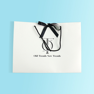 Tùy Chỉnh In Logo Trắng Sang Trọng Nghệ Thuật Bao Bì Quà Tặng Quần Áo Mỹ Phẩm Túi Giấy Với Ribbon Xử Lý - Product Image 4