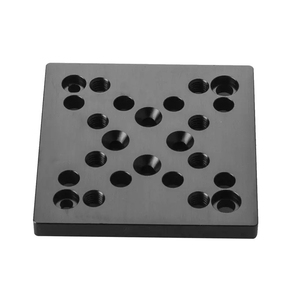 Plaque de montage en aluminium usinée CNC sur mesure, anodisée noire, avec plusieurs trous de fixation pour équipement de machine d'automatisation - Product Image 4
