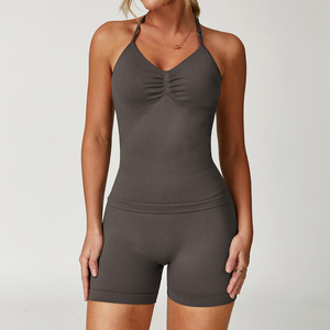 Ensemble de yoga sans couture pour femmes, nouveauté 2025, en stock, col en V, ajusté, taille froncée, short cintré, vêtements de sport, course à pied, devant - Product Image 6