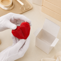 Bougie parfumée en forme de cœur rouge avec boîte cadeau pour les cadeaux de mariage et les cadeaux de la Saint-Valentin