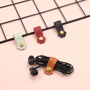 Organizador Simple de Cables con Diseño de Pata de Gato en Cuero PU, Clips Portátiles para Auriculares, Regalos Promocionales - Product Image 2