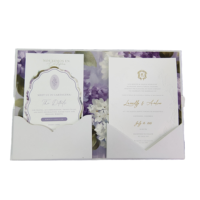 Porte-invitation de mariage personnalisé en velours blanc de luxe avec monogramme en feuille d'or, format pour cartes d'invitation 5x7