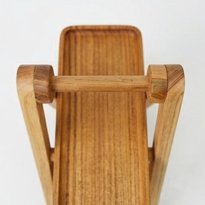 Elegante estantería de madera en forma de A, hecha de teca 100% maciza para mayor durabilidad, belleza natural y encanto atemporal. - Product Image 3