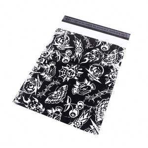 Bolsas de Correo Negras Mate con Impresión Personalizada, Bolsas de Envío Reciclables con Logotipo Propio, Bolsas de Envío Postal - Product Image 2