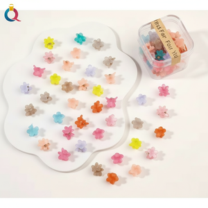 Trending Fashion fatto a mano forcine a scatto di cristallo perla farfalla resina acrilica materiale PC vendita calda all'ingrosso per la decorazione dei capelli - Product Image 1