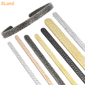 SLand, venta al por mayor, brazalete martillado hecho a mano, brazalete recto negro antiguo en blanco, joyería de barra para grabado DIY - Product Image 1