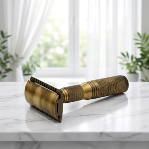 มีดโกนหนวดปรับระดับได้สำหรับผู้ชาย ยี่ห้อ Madhav Metal Natural Quality ผลิตจากสแตนเลสสตีล พร้อมใบมีดเดี่ยว - Product Image 1