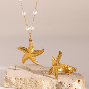 Collier Étoile de Mer en Perles, Pendentif Thème Océan en Acier Inoxydable Plaqué Or 18 carats, Style Quotidien - Product Image 4