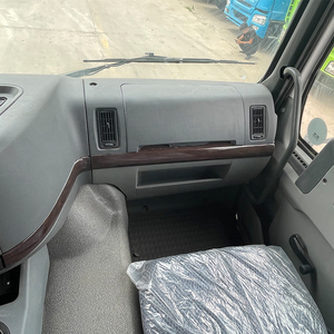 Camion tracteur HOWO 371HP 6x4, tête de remorque poids lourd, conduite à gauche, pour transport de conteneurs, à vendre - Product Image 5