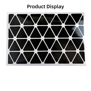 Autocollants réfléchissants triangulaires noirs haute intensité, bandes de protection anti-rayures pour casque de vélo, avertissements de sécurité nocturne - Product Image 2