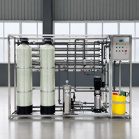 Machine à eau pure industrielle économique 2000 L/H (2 tonnes) pour applications d'eau potable directe