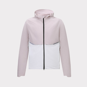 Conjunto Deportivo <span class=keywords><strong>de</strong></span> Lujo para Hombre: Chaqueta Ligera Impermeable <span class=keywords><strong>de</strong></span> Poliéster con Cremallera y Capucha, Pantalones Deportivos y Sudadera con Capucha - Product Image 6