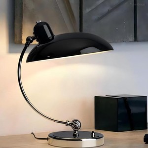 Lámpara de Escritorio LED Retro de Lujo con Diseño Moderno, Alimentación de CA, Pantalla Blanca, Uso en Hoteles, Eléctrica - Product Image 3