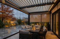 Pergola Kaca Aluminium dengan 2 Tirai ZIP Privasi |   Sistem Penutup Teras Terpasang di Dinding 4x7m RK-C2 Bangunan Taman