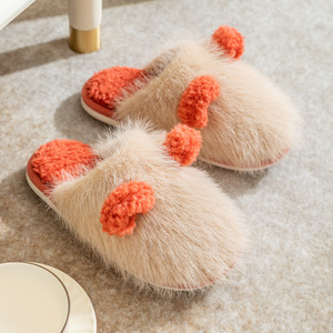 Chaussons d'intérieur pour femmes, confortables, en mousse à mémoire de forme, en laine, chauds pour l'hiver, doux, en peluche, design mignon et moelleux, avec broderie, effet massage - Product Image 6