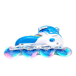 Prix d'usine <span class=keywords><strong>pas</strong></span> <span class=keywords><strong>cher</strong></span> Full Flash PU 4 roues patins à roues alignées sûr frein sensible rétractable enfants patins à roulettes pour filles garçons - Product Image 3