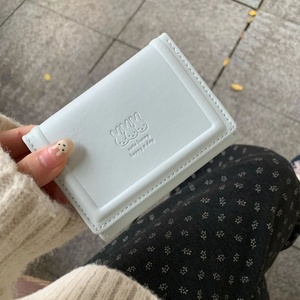 Nuovo Portafoglio Corto Unisex Elegante Pieghevole a Tre Ante con Simpatico Cartone Animato Winnie <span class=keywords><strong>Pooh</strong></span> in Rilievo, Porta Carte in PU di Alta Qualità - Product Image 1