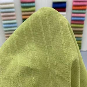 Tissu brocart tissé 100% polyester respirant double face résistant à l'abrasion, rayé teint, 110 GSM, poids moyen - Product Image 2
