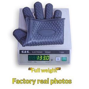 Gants de four en silicone 130g pour barbecue, four, micro-ondes, cuisine – Vente en gros, personnalisables, en forme de cœur, à cinq doigts, en stock - Product Image 2