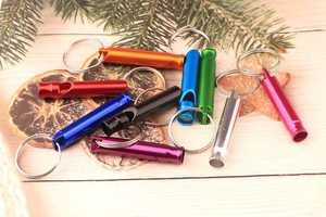 Silbato de Emergencia para Supervivencia con Llavero - Silbato de Aluminio Fuerte para Campismo y Senderismo al Aire Libre, Equipo de Seguridad - Product Image 6