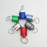 Elera Mini Boîte à Pilules Cylindrique Créative en Alliage d'Aluminium, Support Multifonctionnel pour Gobelet, Porte-clés, Accessoire Portable