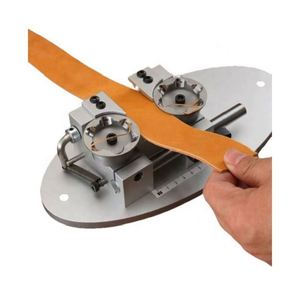 Machine professionnelle manuelle de découpe de ceintures en cuir pour la fabrication artisanale - Product Image 5