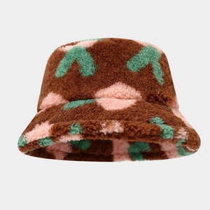 Nouveauté 2025 Chapeau bob <span class=keywords><strong>en</strong></span> peluche à motif imprimé tendance pour femmes Chapeau de pêcheur <span class=keywords><strong>en</strong></span> fourrure décontracté chaud d'hiver - Product Image 6