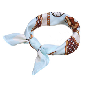 Alta calidad único barato personalizado cuadrado impreso satén poliéster seda bufanda Bandana - Product Image 2