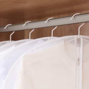Housse de vêtement suspendue légère et transparente avec fermeture éclair intégrale, en PEVA, anti-mites et respirante, pour vêtements de placard - Product Image 4
