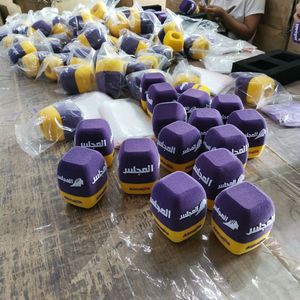 Kaca depan cocok untuk kebanyakan standar Handheld Mikrofon saluran tv mic foam kustom logo mikrofon penutup mic foam