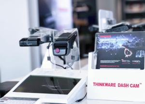 Caméra embarquée Thinkware U1000+ 2CH avec carte SD 64 Go, résolution 1080p, vision nocturne, GPS et fonction ADAS, Wi-Fi, mode stationnement - Product Image 2