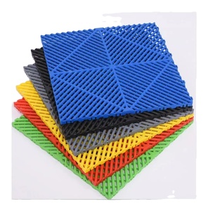 Suelo de Vinilo de Diseño Moderno para Garaje o Lavadero, Loseta de Plástico PP de Instalación Rápida, Solución de Diseño Gráfico - Product Image 2