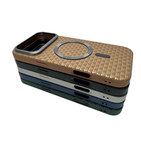 Étui de protection magnétique antichoc AOERMEI à design incurvé pour iPhone 17 Pro Max avec motif