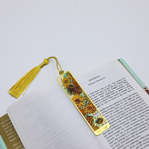 Marcapáginas Personalizado con Corte Troquelado, Esmaltado y con Diseño de Pintura al Óleo Famosa para Amantes de la Lectura - Product Image 6