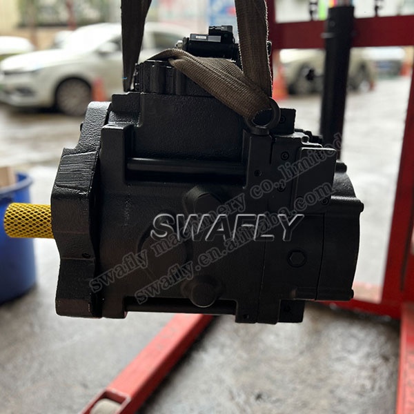 YA00006715 4643192 ZX670LC-5G Main Pump - High Pressure Hydraulic