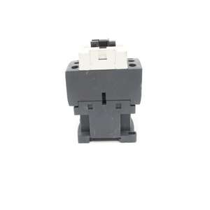 Controlador de Programação PLC Dedicado para Automação Industrial ELECTRIC LC1D38F7 110V NSNP Novo Original em Estoque - Product Image 1