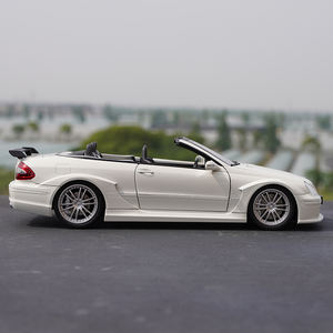 Modèle de voiture en alliage décapotable 1:18 Beijing <span class=keywords><strong>CLK</strong></span> <span class=keywords><strong>DTM</strong></span> AMG Cabriolet - Product Image 3
