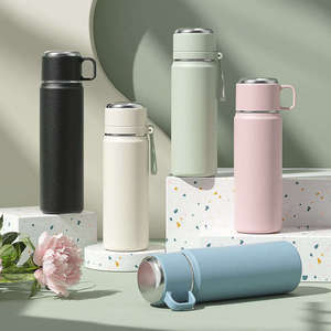 Gobelet isotherme personnalisé en acier inoxydable 550 ml, isolation thermique 6-12 heures, écologique, style dessin animé, avec paille pour voyage en extérieur - Product Image 1