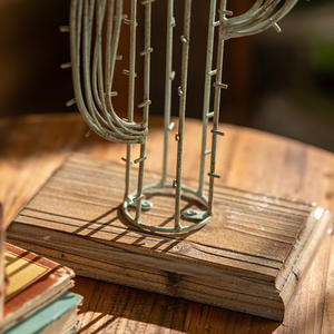 Portavelas de Hierro Forjado Estilo Industrial con Dos Brazos para Decoración del Hogar - Product Image 4