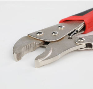 <span class=keywords><strong>Pince</strong></span> à serrage robuste réglable de type C à mâchoires courbées, auto-bloquante, pour travaux électriques, de plomberie et d'entretien automobile, noir et rouge - Product Image 2