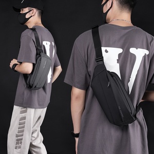 Nova Moda PU Impermeável Zipper Pequeno Peito Saco Portátil Esporte Fanny Sling Outdoor Grande Capacidade Bolsa de Ombro para Homens - Product Image 2